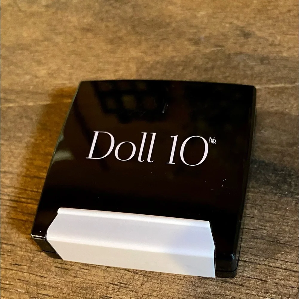 💥DOLL 10 HydraGel Starry Night Eye Liner💥 NEW